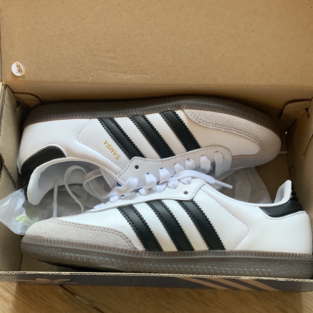 NIB Adidas Samba OG - White